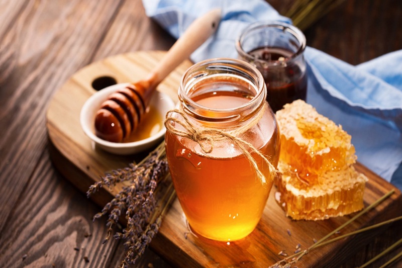 chữa viêm họng bằng mật ong
