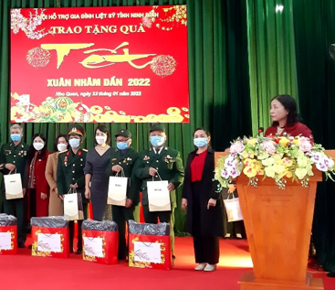 Lan tỏa yêu thương qua chương trình “Trao quà Tết Gia Đình Thương Binh Liệt Sĩ Ninh Bình” – Xuân Nhâm Dần 2022